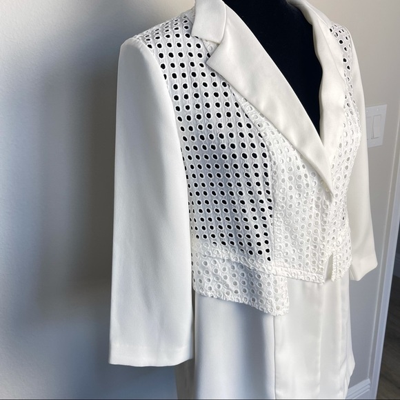 Chico’s Women’s Jacket Eyelet Antique White 3/4 Sleeve Size 0 / 4-6 - Picture 3 of 12